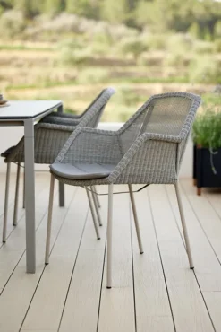 Breeze Stapelbar Karmstol Taupe
