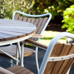 Ellen Trädgårdsmöbelset i Teak och Aluminium 110 cm + 4 stolar, Vit