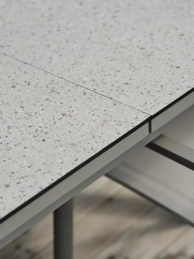 Hillmond Bord 100x166-226 cm Khaki/Beige Terrazzo