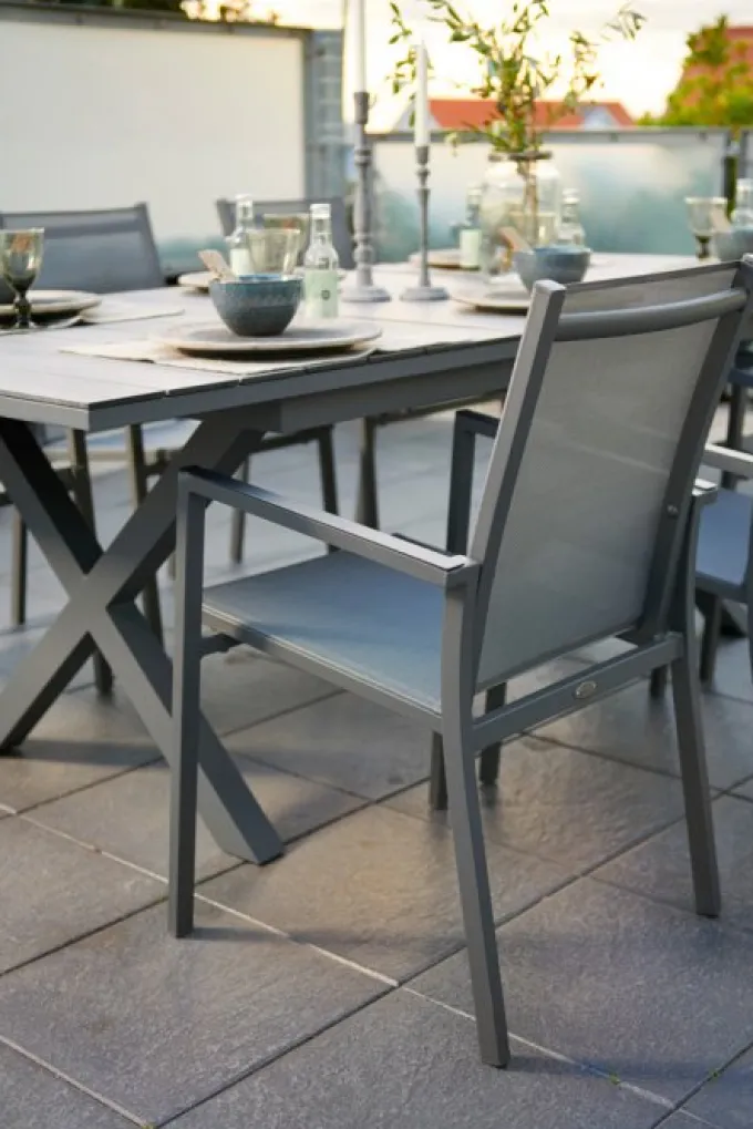 Hillmond Bord 100x166-226 cm Vit/Grå Laminat