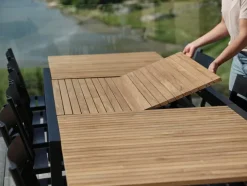 Naos Matbord 220-320 cm Svart/Teak