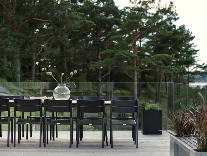 Naos Matgrupp 100x220-320 cm ink Delia Karmstolar Svart/Teak