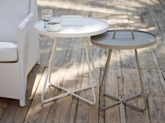 On The Move Sidobord Liten Black