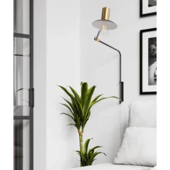 Quinn Vägglampa Lång