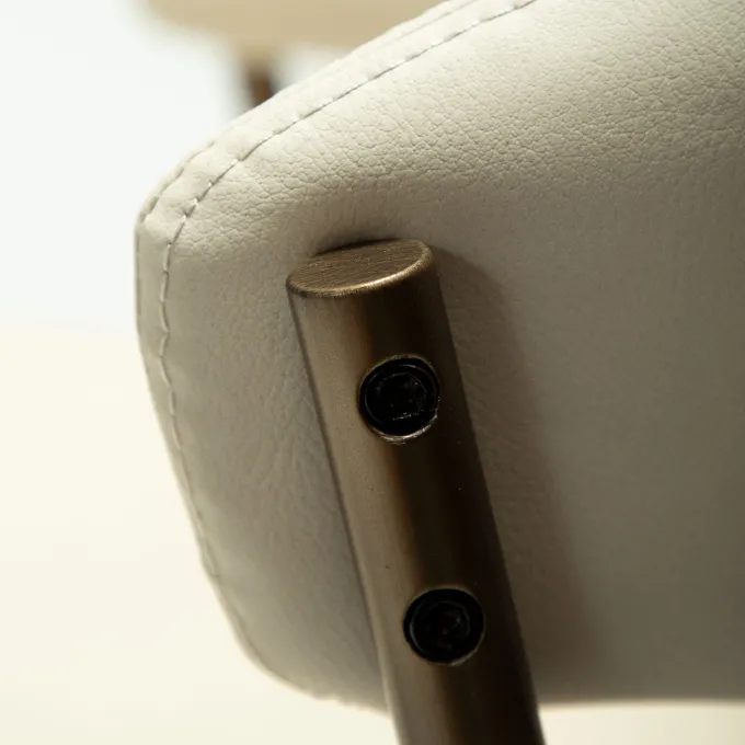 Zone Stol Frosted Almond Art.Leather